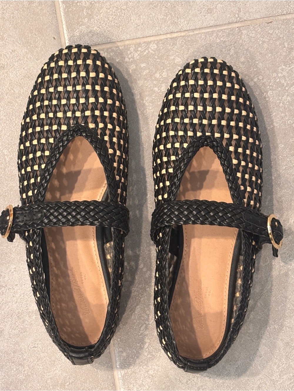 Universal Thread Black and Cream Woven Mary Jane Flats